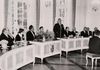 Eröffnung des Rathauses am 30. April 1955. Rede des Bundestagsabgeordneten Dr. Eugen Gerstenmaier im Ratssaal. Fotograf unbekannt (StadtA Schwäb. Hall FS 14781)