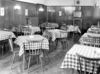 Gaststube der Bäckerei anfang der 1970er Jahre. Foto: Eberhard Weller (StadtA SHA FS 00938a)