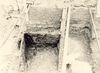 Bei Bauarbeiten ausgegrabenes Kellergewölbe, 1979. Foto: Haller Tagblatt (StadtA SHA FS 10313)
