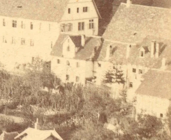 Die Häuserzeile Nr. 12-16 vor 1902, die Nr. 16  halb verdeckt am rechten Bildrand  (StadtA SHA FS 45199)