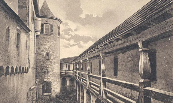 Außenwand der Alten Dekanei mit Turm und Wehrgang, Postkarte des Verlags Gebr. Metz, Tübingen, um 1910 (StadtA Schwäb. Hall PK 01587)