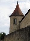 „Musikturm“ aus Richtung Nordosten von außerhalb der Ringmauer, Juni 2014. Foto: Daniel Stihler (StadtA SHA DIG 05391)