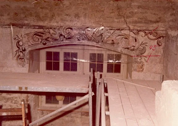 Freigelegte Fresken über einem Fenster, 1976 (Baurechtsamt SHA, Bauakten)