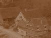 Ausschnitt aus einem Foto um 1910; das Haus ist teilweise verdeckt durch das Anwesen Großcomburger Weg 47. Fotograf unbekannt, Original in Privatbesitz (StadtA Schwäb. Hall DIG 06159)
