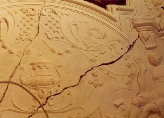 Schäden an der barocken Stuckdecken, 1976 (Stadt Schwäbisch Hall, Baurechtsamt, Bauakten Am Markt 9)