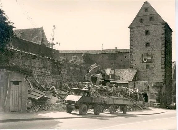 Abbrucharbeiten 1975 (StadtA SHA FS 04602)