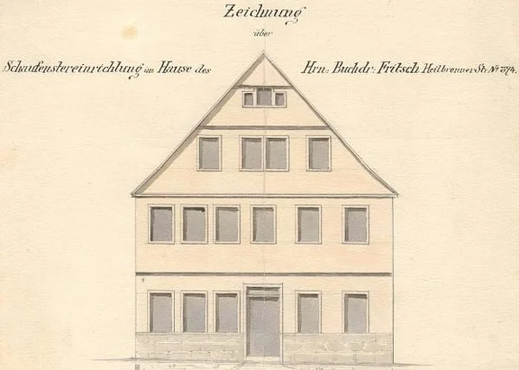 Ansicht der Fassade zum Einbau einer neuen Schaufensterfront, 1881 (alter Zustand) (Baurechtsamt Schwäb. Hall, Bauakten Gelbinger Gasse 27)