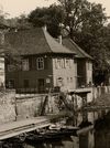 Rückseite des Solbadhotels zum westlichen Kocherarm hin, ca. 1941. Fotograf unbekannt (StadtA Schwäb. Hall FS 1047e)