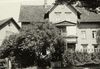 Wohnhaus und Scheuer kurz vor dem Beginn der Abbrucharbeiten, August 1954. Foto: privat (StadtA Schwäb. Hall DIG 06496)