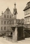 Der Pranger um 1930. Fotograf unbekannt (StadtA Schwäb. Hall FS 14909)