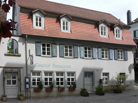Frontalansicht. Bild aus dem Juni 2007. Foto: Dietmar Hencke (StadtA Schwäb. Hall DIG 03798)