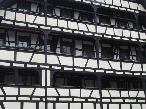 Die Balkone, Juli 2007. Foto: Daniel Stihler (StadtA SHA Server Häuserlexikon)
