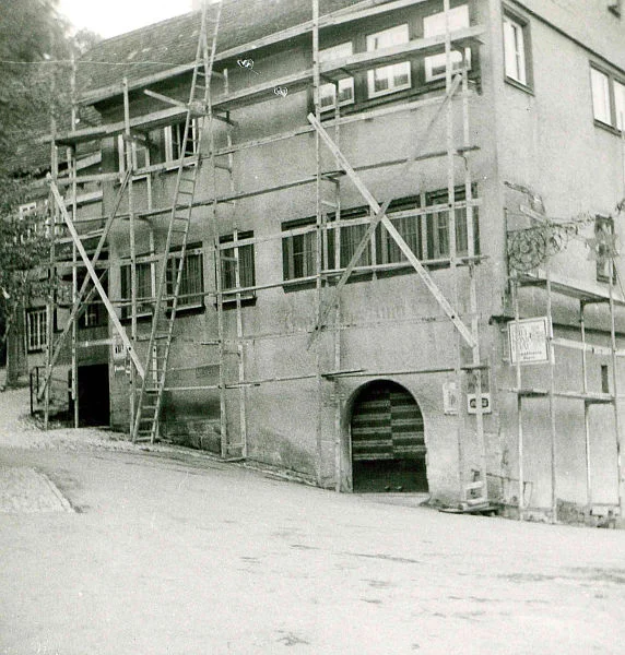 Renovierungsarbeiten, 1975. Foto: Baurechtsamt Schwäb. Hall (?) (Baurechtsamt Schwäb. Hall, Bauakten Unterlimpurger Straße 61)