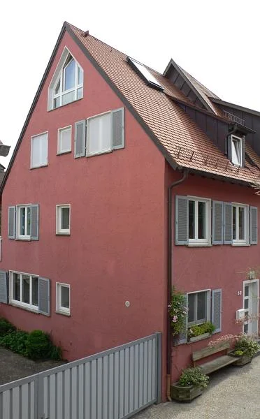 Nordostansicht. Bild aus dem Juni 2007. Foto: Dietmar Hencke (StadtA SHA Server Häuserlexikon)