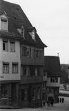 Blick aus der Färbergasse (Haus links). Undat., um 1928-1934. Fotograf unbekannt (StadtA Schwäb. Hall DIG 05919, Original: Ivo Lavetti / www.nostalgus.de, alle Rechte vorbehalten)