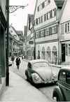 Blick durch die Gelbinger Gasse, 1954. Foto: Baurechtsamt Schwäbisch Hall (Baurechtsamt Schwäbisch Hall, Bauakten Gelbinger Gasse 34)
