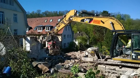 Abbruch des Hauses, 29. April 2016. Foto: Daniel Stihler (StadtA Schwäb. Hall DIG 07509)