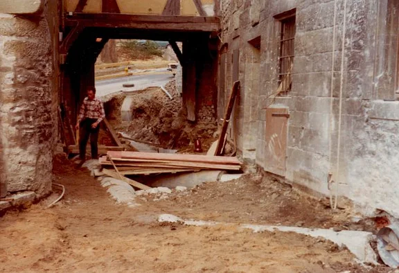 Umbauarbeiten im Hinterhof, 1976. (Baurechtsamt SHA, Bauakten)