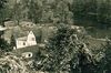 Das Firmengebäude, teilweise hinter Bäumen versteckt, auf einer 1940 gelaufenen Postkarte  (StadtA Schwäb. Hall PK 04675)