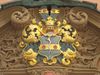 Wappen der Familie Sanwald am Portal zur Oberen Herrngasse hin. Foto: Daniel Stihler (StadtA Schwäb. Hall DIG 04621)