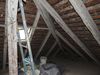 Dachboden mit Kalkanstrich aus dem Zweiten Weltkrieg, März 2018. Foto: Daniel Stihler (StadtA Schwäb. Hall DIG 10669)
