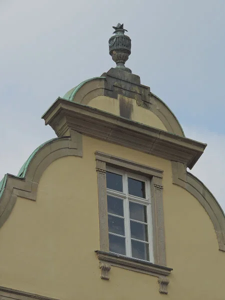 Spitze des Ostgiebels, April 2017. Foto: Daniel Stihler (StadtA Schwäb. Hall DIG 10129)