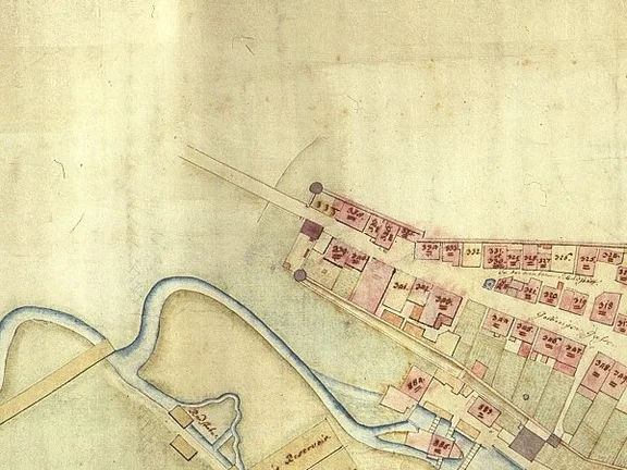 Ausschnitt aus dem Stadtplan von 1816, der „Hezel-Turm“ liegt oberhalb des an Stelle des Gelbinger Tors gebauten Wachhauses (StadtA Schwäb. Hall 16/69)