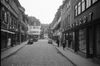 Blick in die Neue Straße aus Richtung Westen, links die Häuser Nr. 29 und 31. Undat., um 1928-1934. Fotograf unbekannt (StadtA Schwäb. Hall DIG 05743, Original: Ivo Lavetti / www.nostalgus.de, alle Rechte vorbehalten)