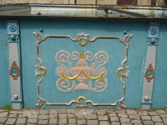 Detail des Brunnenkastens, April 2012.Foto: Daniel Stihler (StadtA Schwäb. Hall DIG 02878)