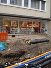 Bei den Bauarbeiten zur Sanierung des Spitalbachs angegrabener Keller vor dem Haus Am Spitalbach 2, 20. Juni 2012. Foto: Daniel Stihler (StadtA SHA FS 03447)