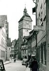 Teilansicht des Hauses am rechten Bildrand, 1954. Foto: Baurechtsamt Schwäbisch Hall (Baurechtsamt Schwäbisch Hall, Bauakten Gelbinger Gasse 34)