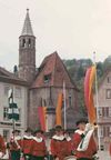 Während des Kuchen- und Brunnenfests 1969 (StadtA Schwäb. Hall FS 1411b)