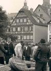 Während des Schweinemarkts 1964. Foto: Hans Kubach (StadtA SHA FS 01735)