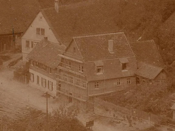 Ausschnitt aus einem Foto um 1910. Fotograf unbekannt, Original in Privatbesitz (StadtA Schwäb. Hall DIG 06159)