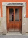 Tür mit Namen des Hausbesitzers Anton Sacco im Türsturz, Bild von 2015. Foto: Günter Albrecht (StadtA Schwäb. Hall DIG 07241)