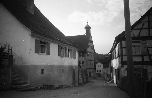 Teilansicht (links). Undat., um 1928-1935. Fotograf unbekannt (StadtA Schwäb. Hall DIG 05576, Original: Ivo Lavetti / www.nostalgus.de, alle Rechte vorbehalten)