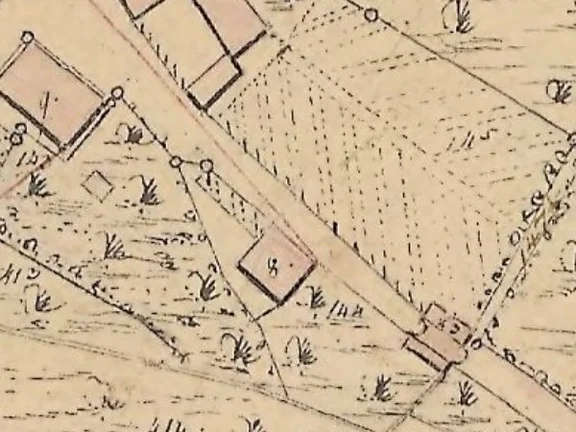 Ausschnitt aus dem Primärkataster 1827-1830. Der Torturm hat hier die dem Primärkataster nicht entsprechende Nummer 8. (Plan: Geodatenportal Schwäbisch Hall /  Stadt Schwäbisch Hall, Fachbereich Planen und Bauen, Abteilung Vermessung).