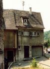 Nordseite, ebenfalls mit starken Rußspuren, 1991. Foto: Stadt Schwäbisch Hall / Hochbauamt (StadtA Schwäb. Hall FS 55133)