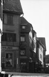 Blick aus der Mohrenstraße, das Haus ist rechts zu erkennen. Undat., um 1928-1934. Fotograf unbekannt (StadtA Schwäb. Hall DIG 05832, Original: Ivo Lavetti / www.nostalgus.de, alle Rechte vorbehalten)