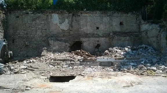 Standort des Hauses nach vollzogenem Abbruch, 29. Mai 2017. Foto: Daniel Stihler (StadtA Schwäb. Hall DIG 10358)