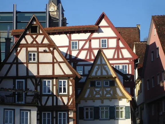 Vom Kocher aus gesehen, Mai 2007. Foto: Daniel Stihler (StadtA SHA Server Häuserlexikon)