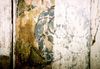 Detail der Vertäfelung im Männerabteil der 1738/39 von Elieser Sussmann ausgemalten Zimmersynagoge kurz nach der Entdeckung, 2002. Foto: Daniel Stihler (StadtA Schwäb. Hall FS 40705)