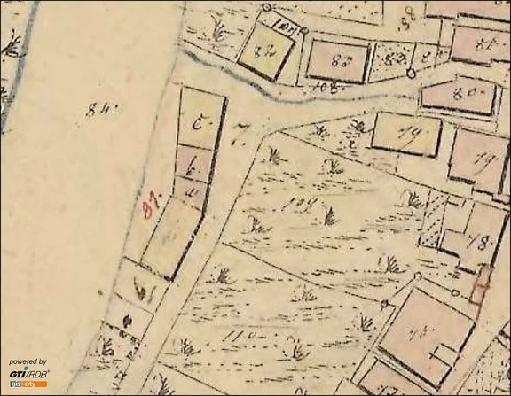 Auf dem Primärkataster ist das damals durch die Witwe des Gerson Weiß bewohnte Anwesen durch den Buchstaben „b“ (= 81b) gekennzeichnet (Plan: Geodatenportal Schwäbisch Hall /  Stadt Schwäbisch Hall, Fachbereich Planen und Bauen, Abteilung Vermessung).