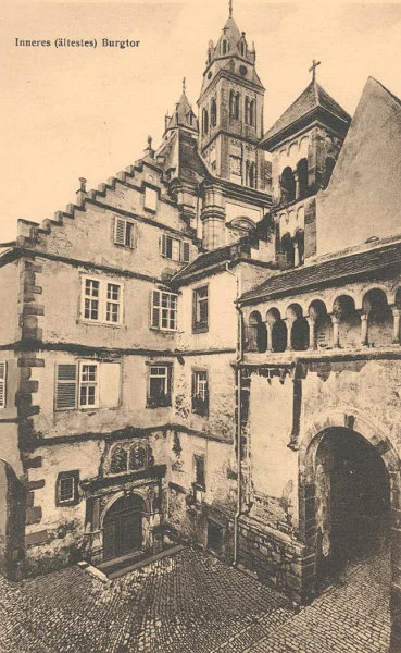 Inneres Tor und Gebsattelbau, Postkarte des Verlags Gebr. Metz, Tübingen, um 1920 (StadtA Schwäb. Hall PK 01581)
