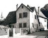 Bild des Hauses kurz vor dem Abbruch, 1971. Dahinter ist das heute noch existierende Haus Nr. 74 erkennbar. Foto: Hans Kubach (StadtA SHA FS 01009b)
