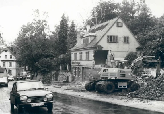 Nach dem Beginn der Abbrucharbeiten, 1977. Foto: Haller Tagblatt (FS 07338)