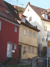 Blick von der Johanniterstraße aus, etwa aus Richtung Osten, 2007. Foto: Daniel Stihler (StadtA SHA Server Häuserlexikon)