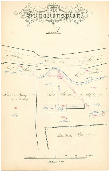 Lageplan der Waschbachsägmühle zu einem Bauantrag von Carl Sauter für die Einrichtung einer Turbine anstelle des Wasserrads, 1893. Das Turbinengebäude (rot eingezeichnet) liegt nördlich der Mühle direkt am Waschbach (StadtA Schwäb. Hall 27/515)